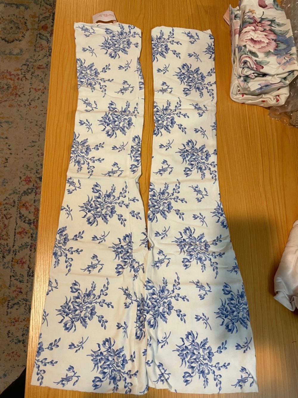 Selkie bed breakfast leg warmers